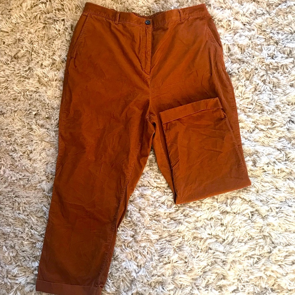 Lands End Women’s High Rise Straight Leg Corduroy Pants (LIKE NEW)